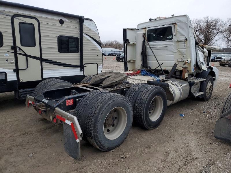 2011 Volvo VNM Semi Truck
