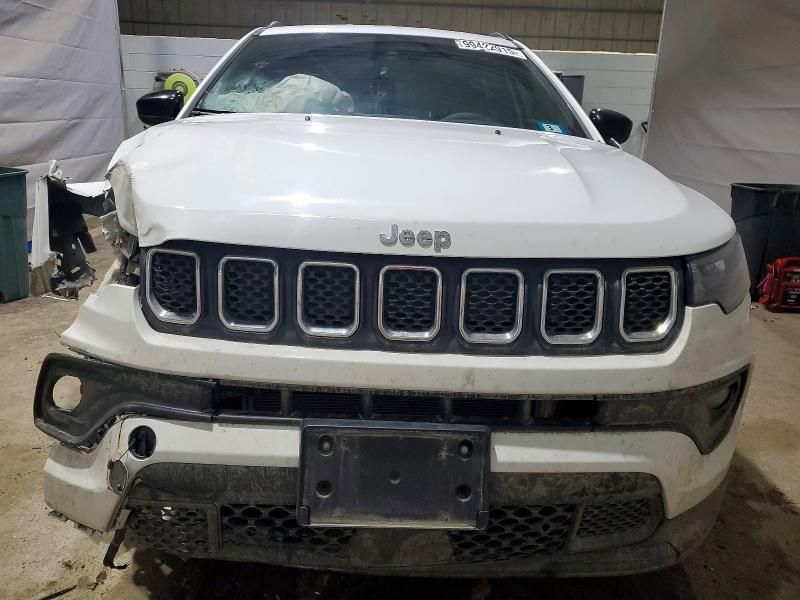 2023 Jeep Compass Latitude
