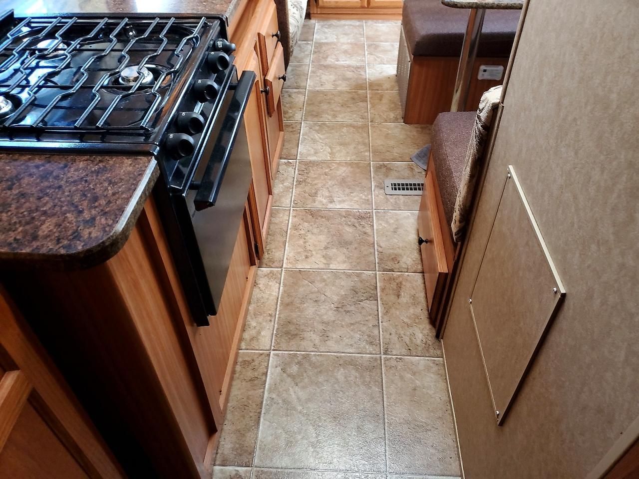 2010 Keystone 2010 Dutchman Trvl TRL-RV