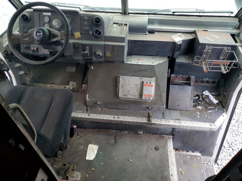 1999 Freightliner Mt45 Delivery Truck