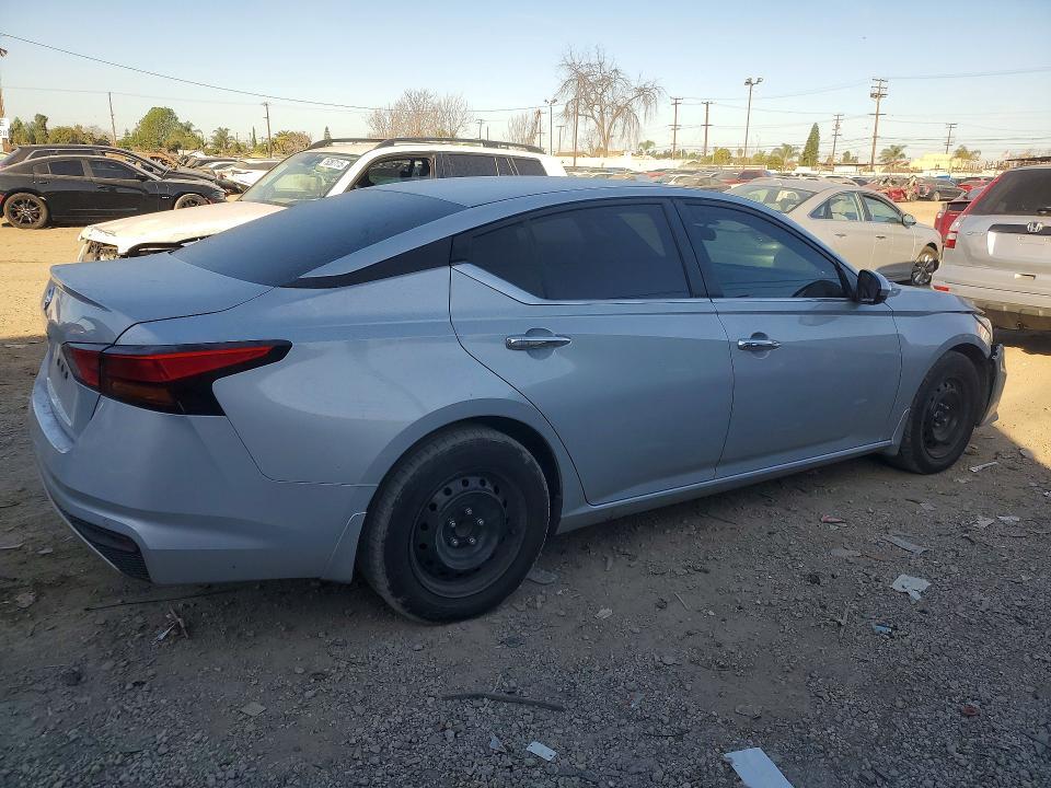 2021 Nissan Altima s