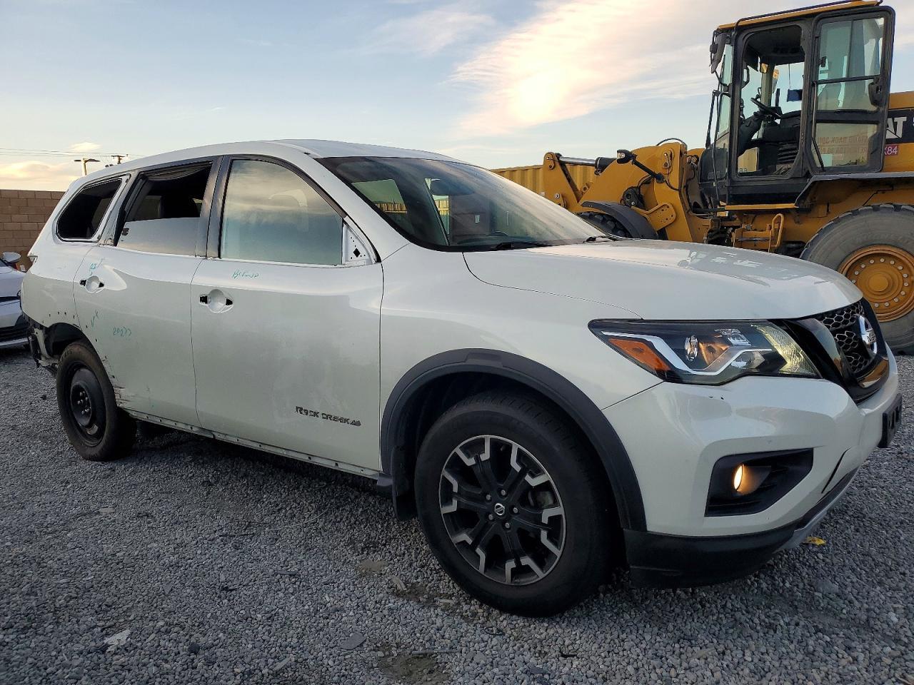 2019 Nissan Pathfinder s