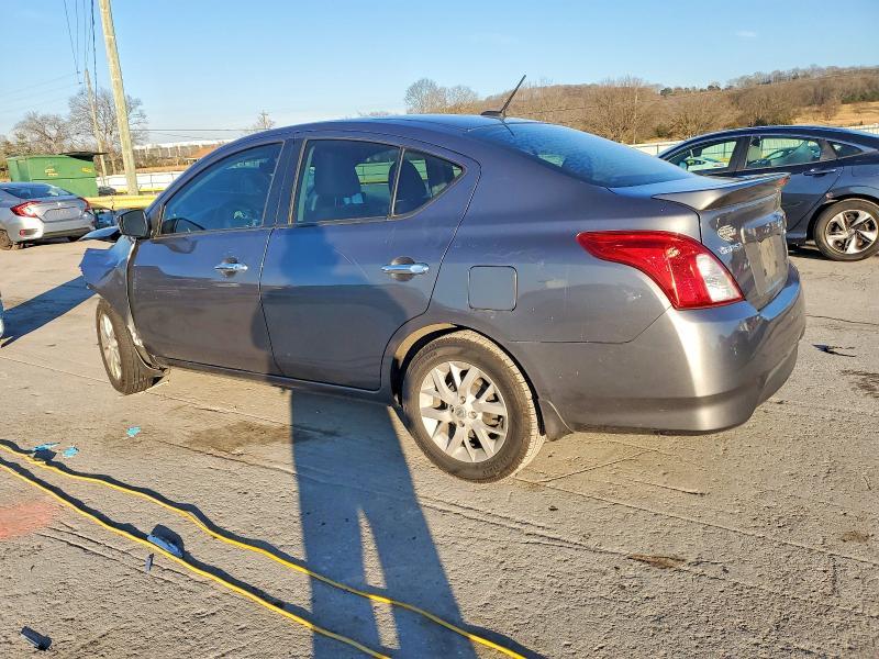 2019 Nissan Versa sv