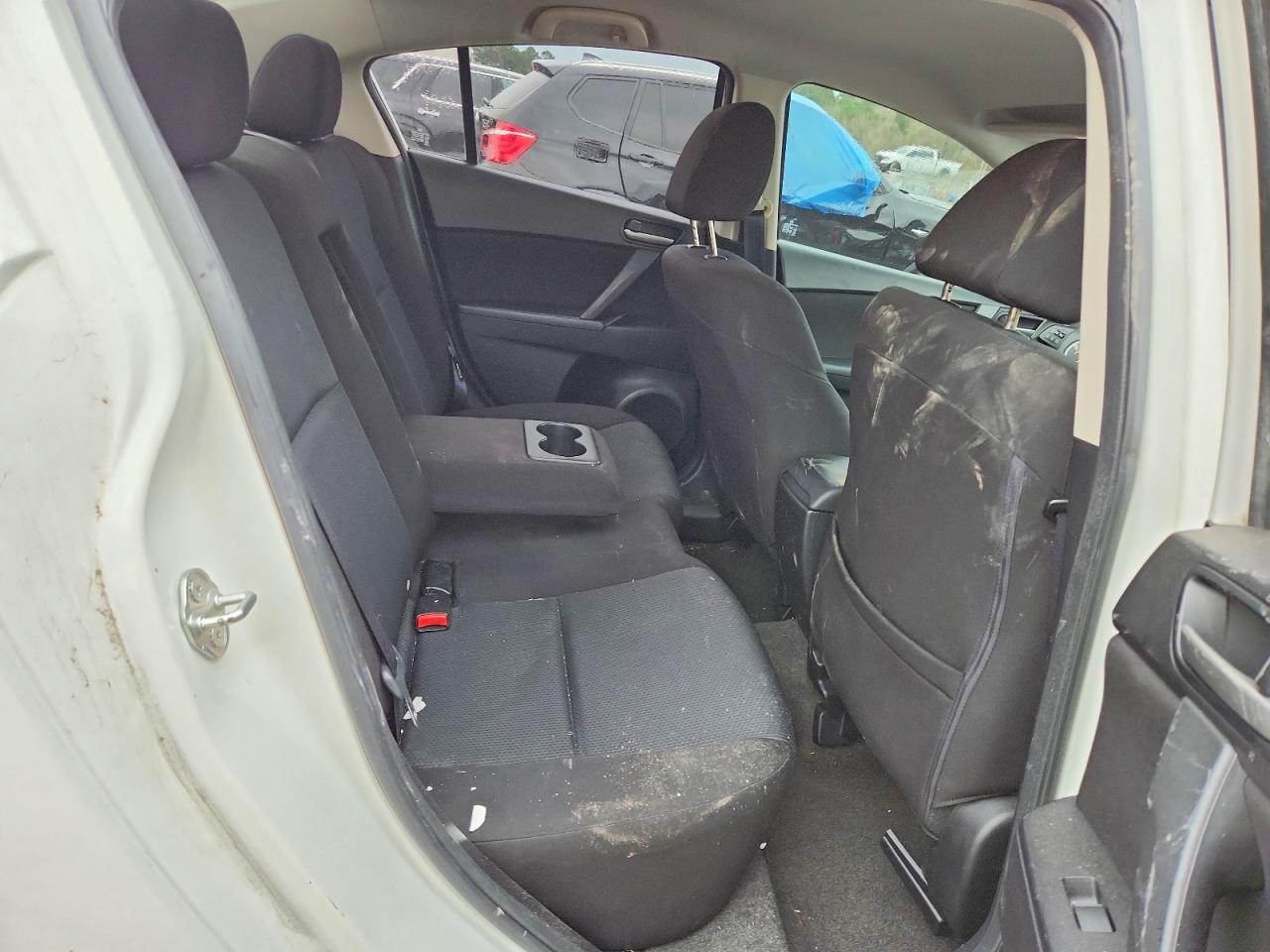 2010 Mazda 3 I