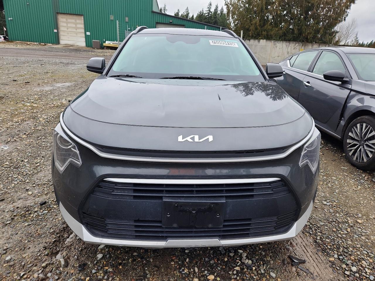 2025 KIA Niro lx