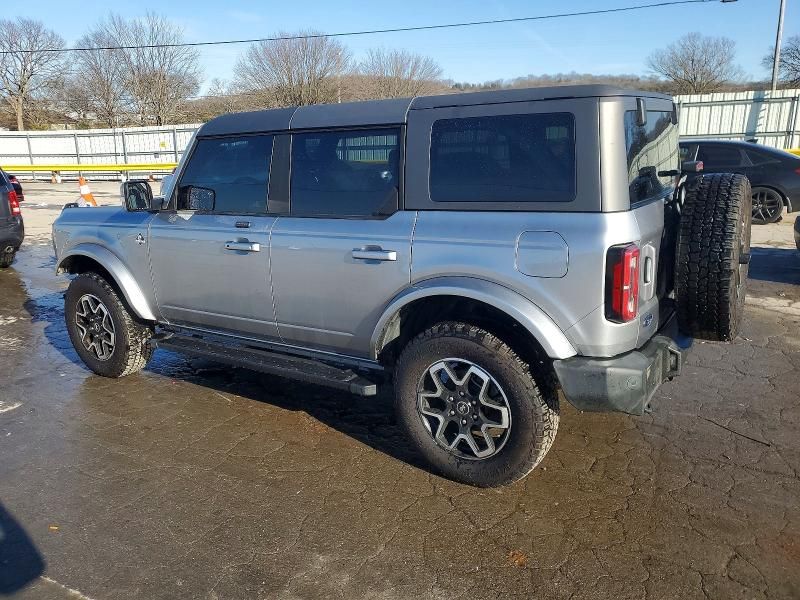 2021 Ford Bronco Base