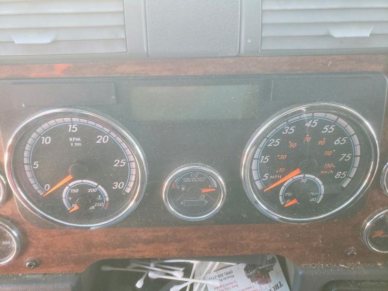 2016 Freigliner 2016 Freightliner Cascadia 125 Semi Truck