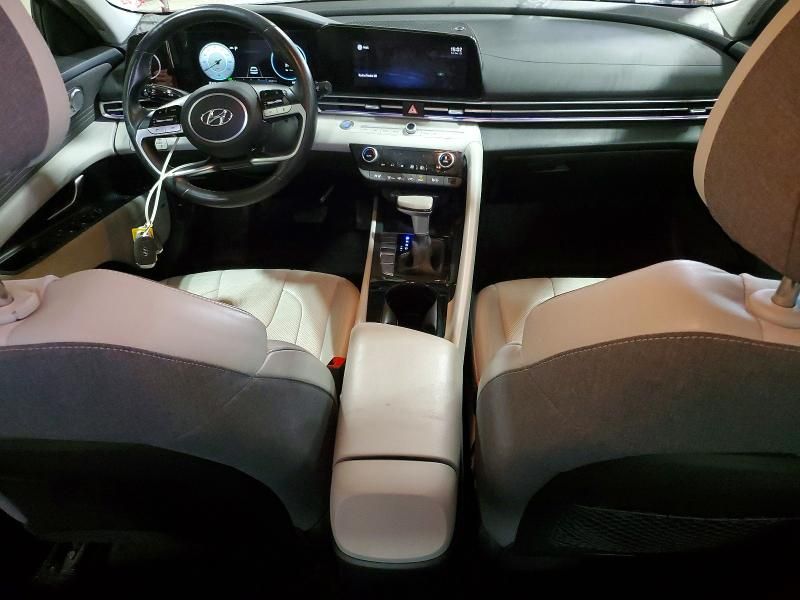 2022 Hyundai Elantra Limited