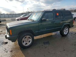 Salvage cars for sale from Copart Louisville, KY: 2001 Jeep Cherokee Classic