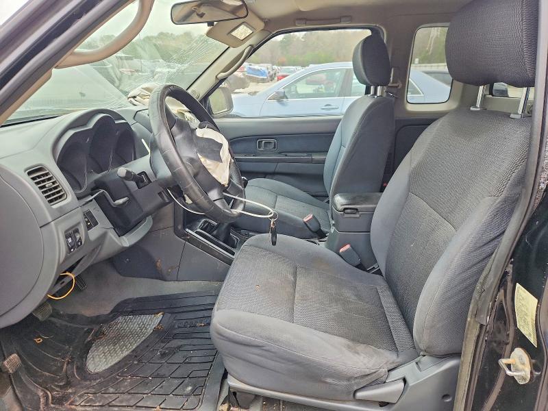 2004 Nissan Frontier King cab xe