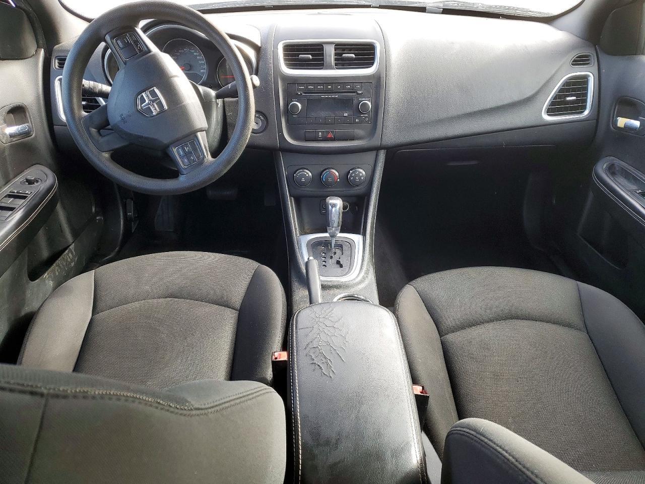 2013 Dodge Avenger se