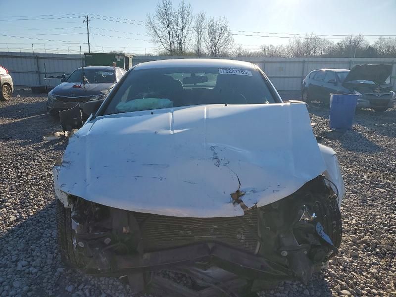 2014 Dodge Avenger se