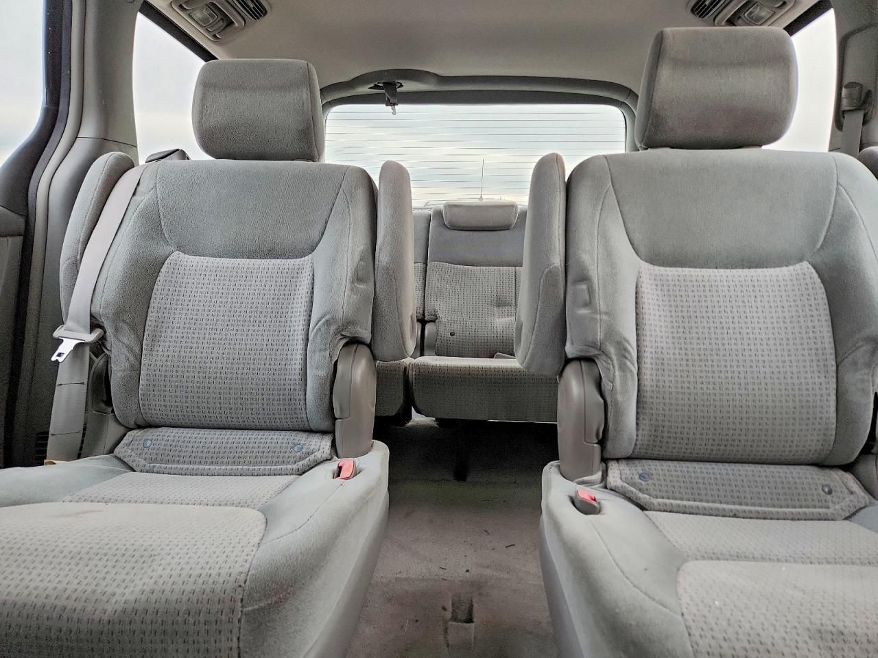 2008 Toyota Sienna ce