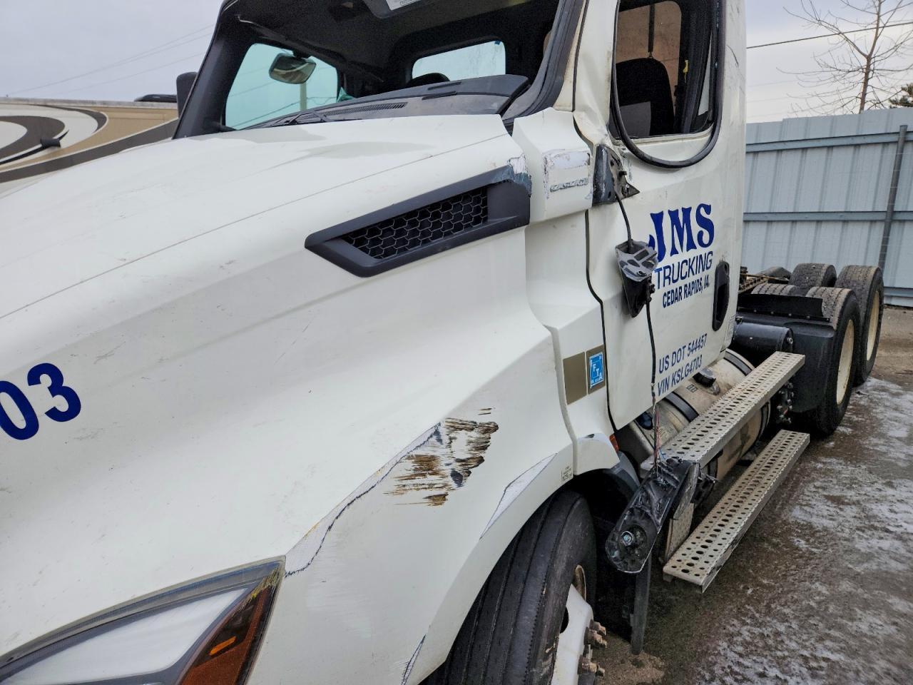 2019 Freigliner 2019 Freightliner Cascadia 116 Semi Truck