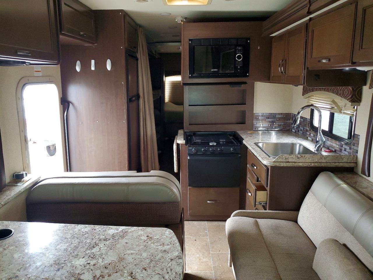 2018 Thor 2018 Ford Econoline E450 Super Duty Cutaway Van