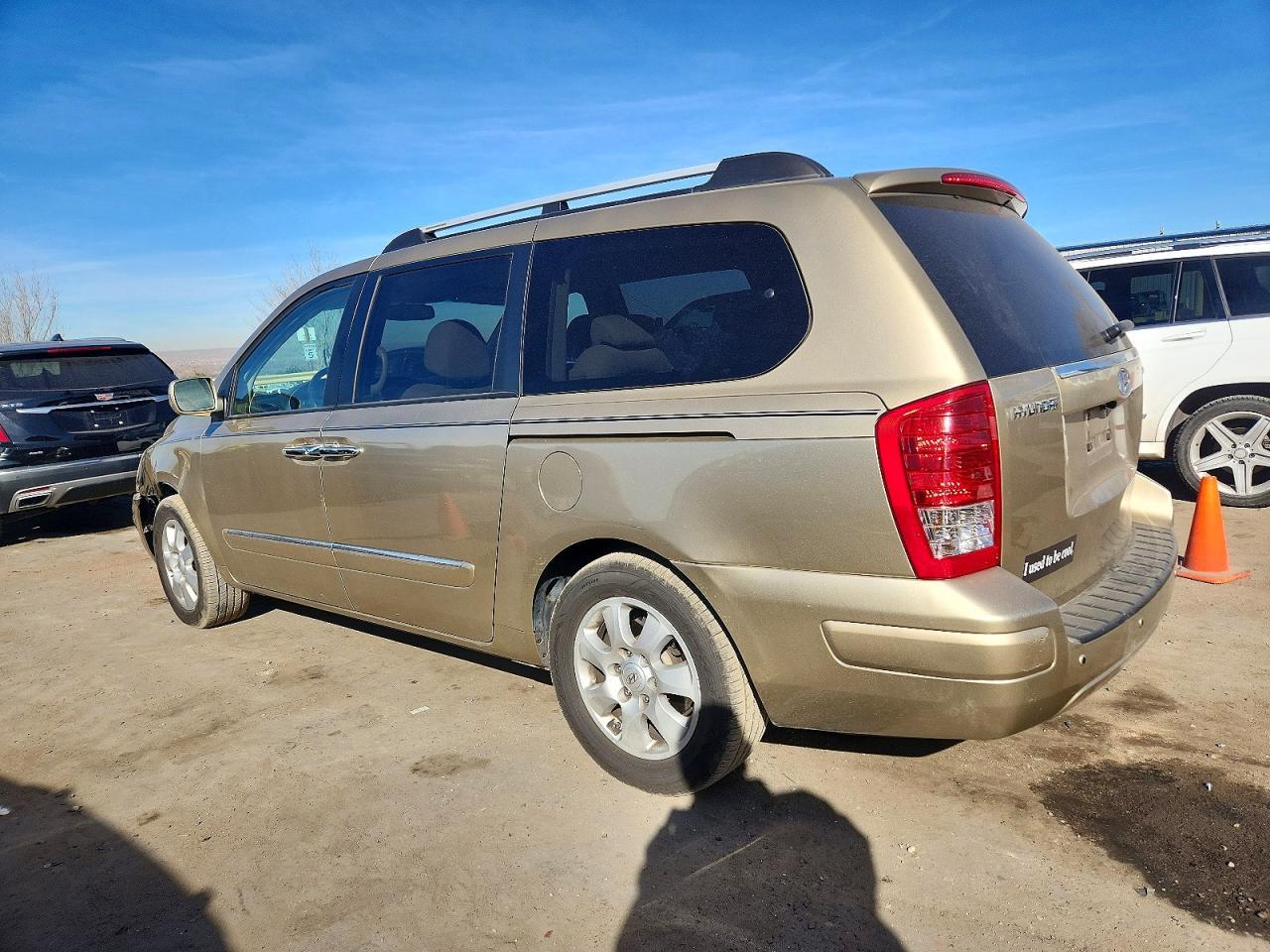 2007 Hyundai Entourage gls