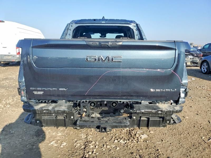 2025 GMC Sierra Denali