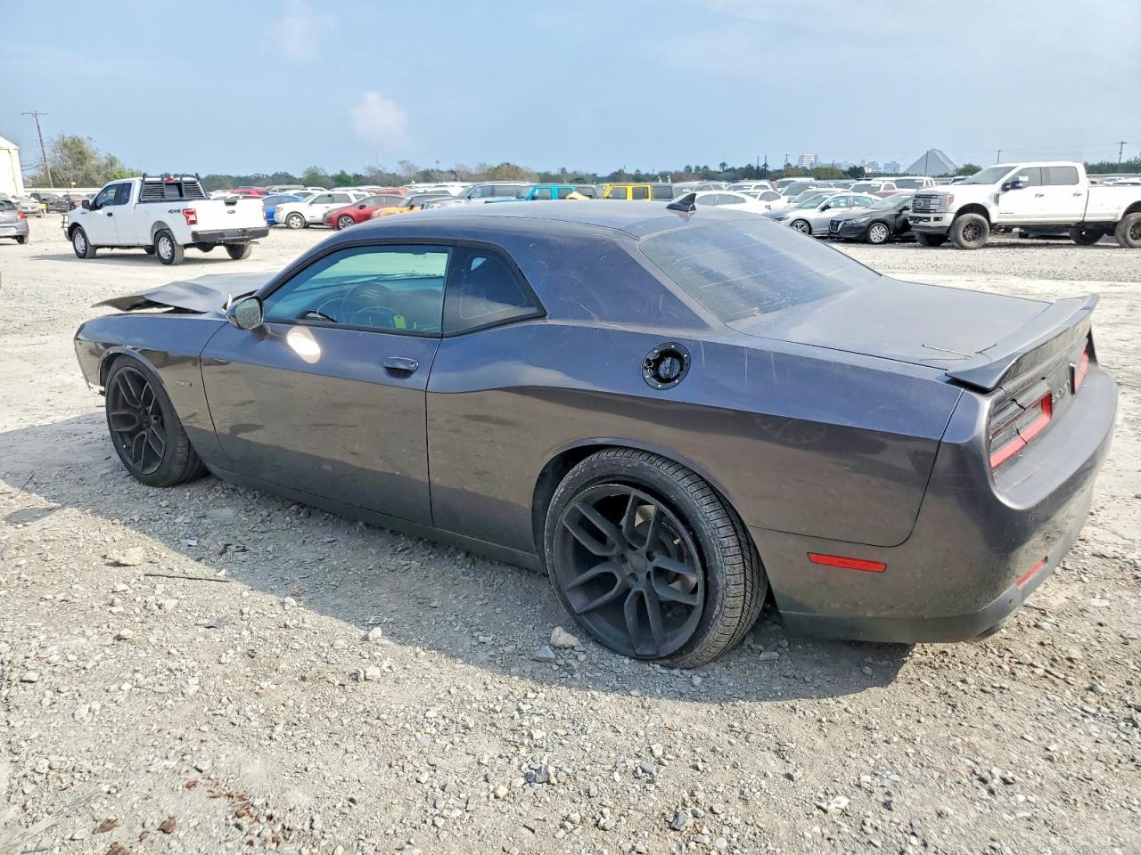 2015 Dodge Challenger sxt Plus