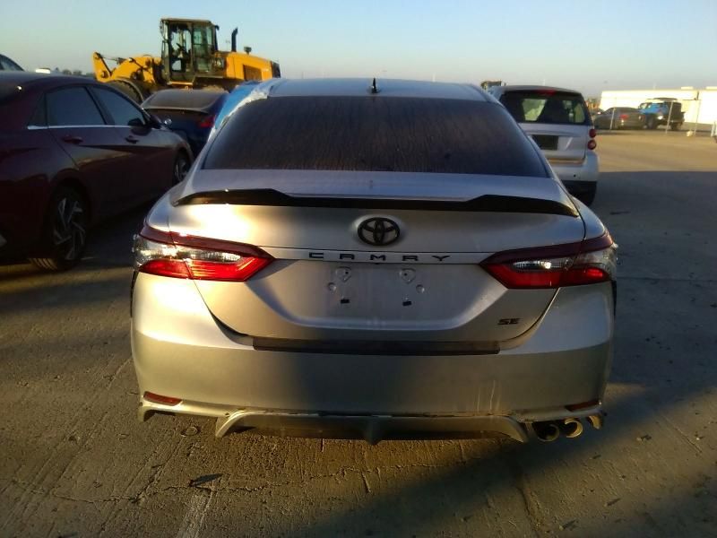 2021 Toyota Camry se