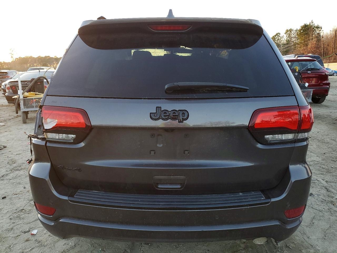 2018 Jeep Grand Cherokee Laredo