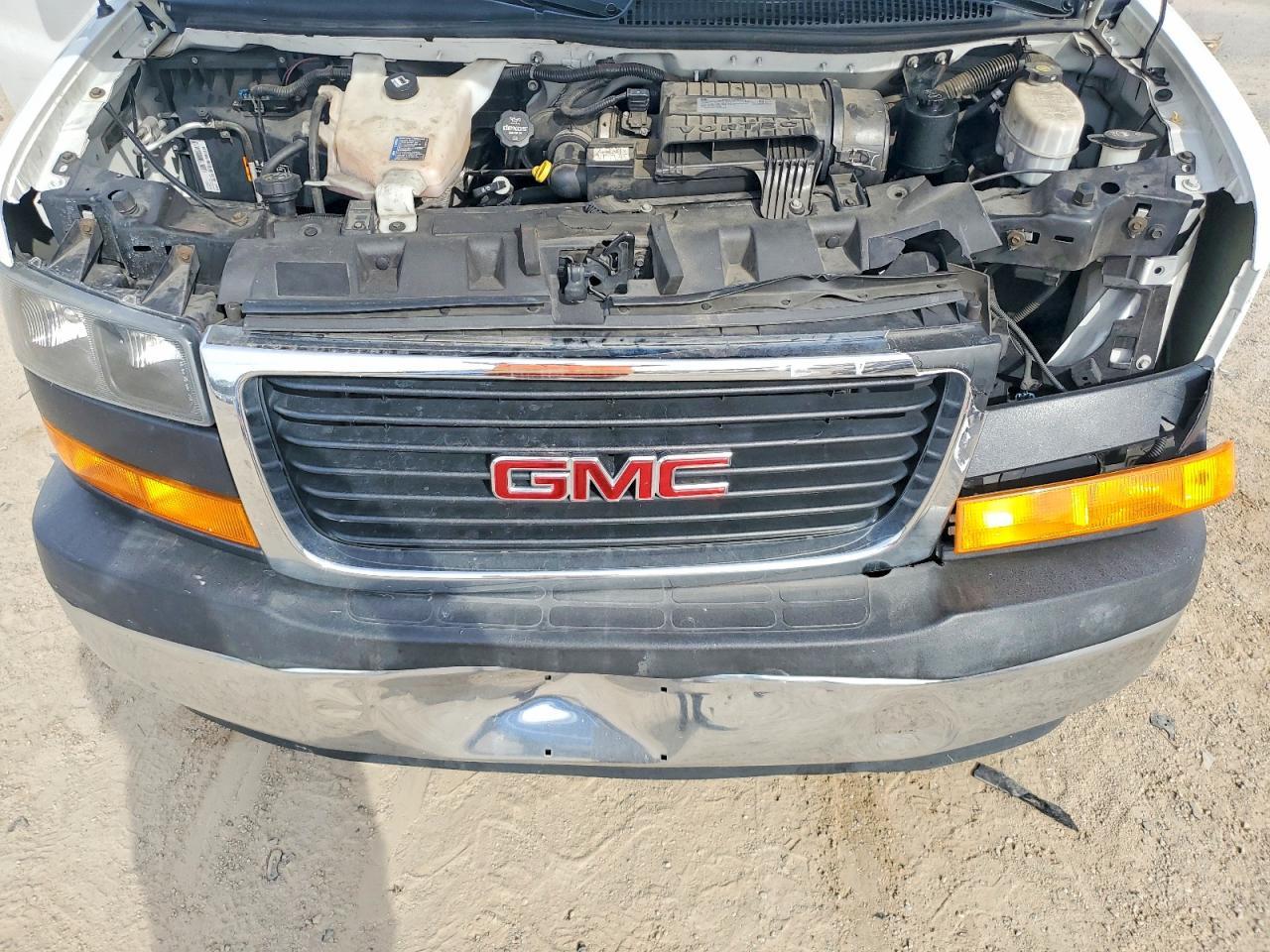 2019 GMC Savana 2500 Delivery Van