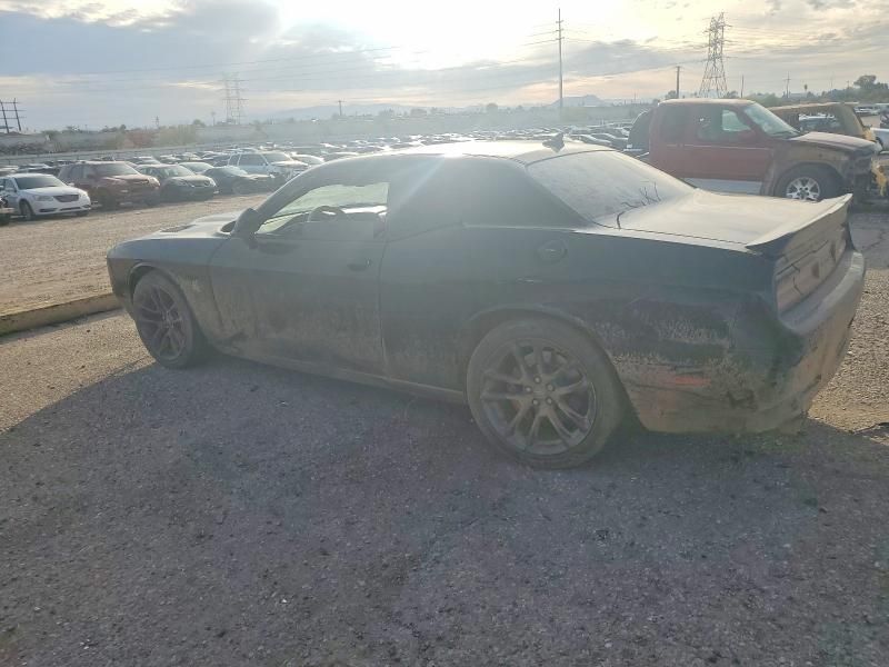 2021 Dodge Challenger r