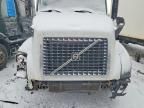 2014 Volvo VNL Semi Truck