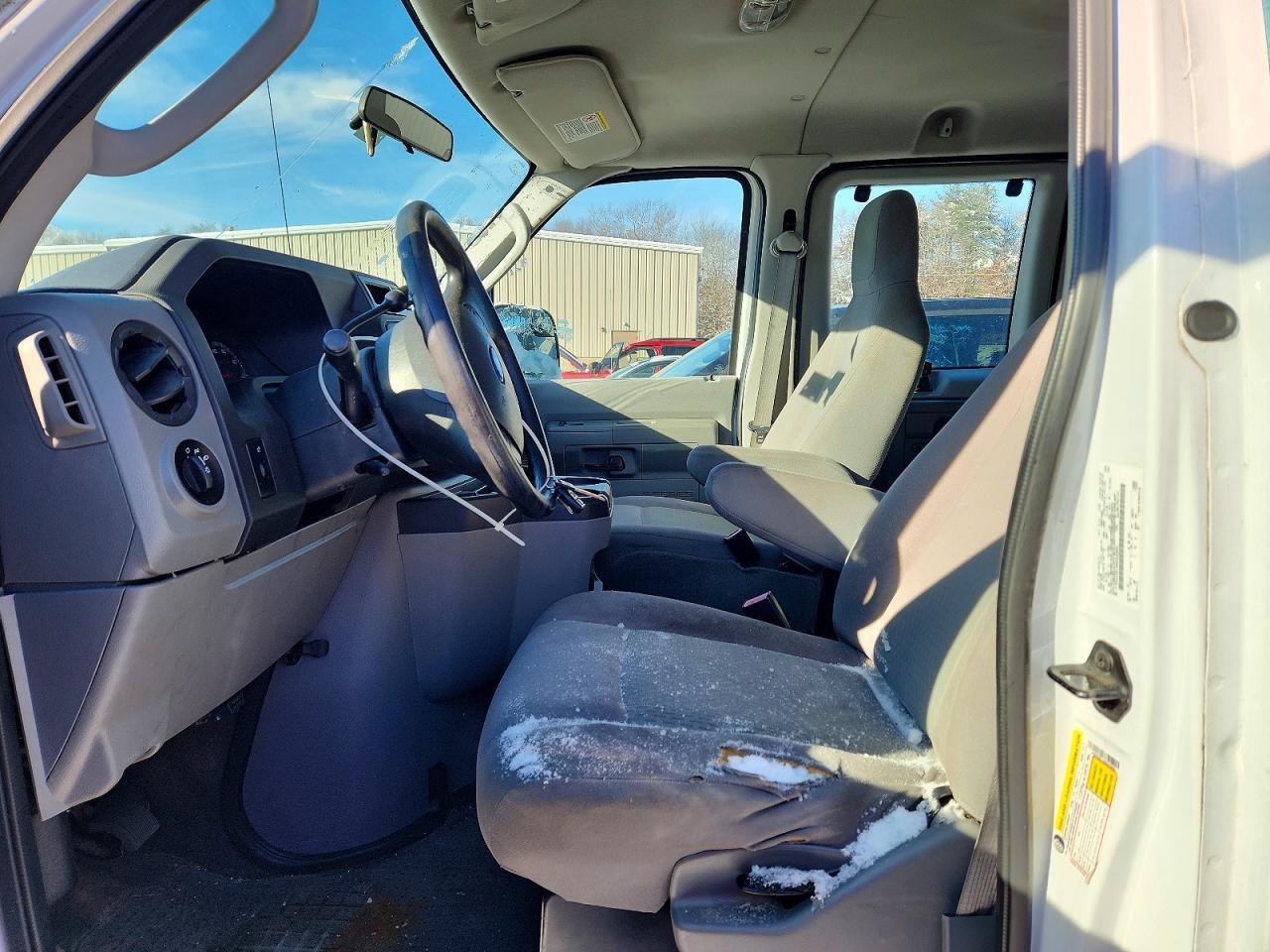 2013 Ford Econoline E350 Super Duty Wagon