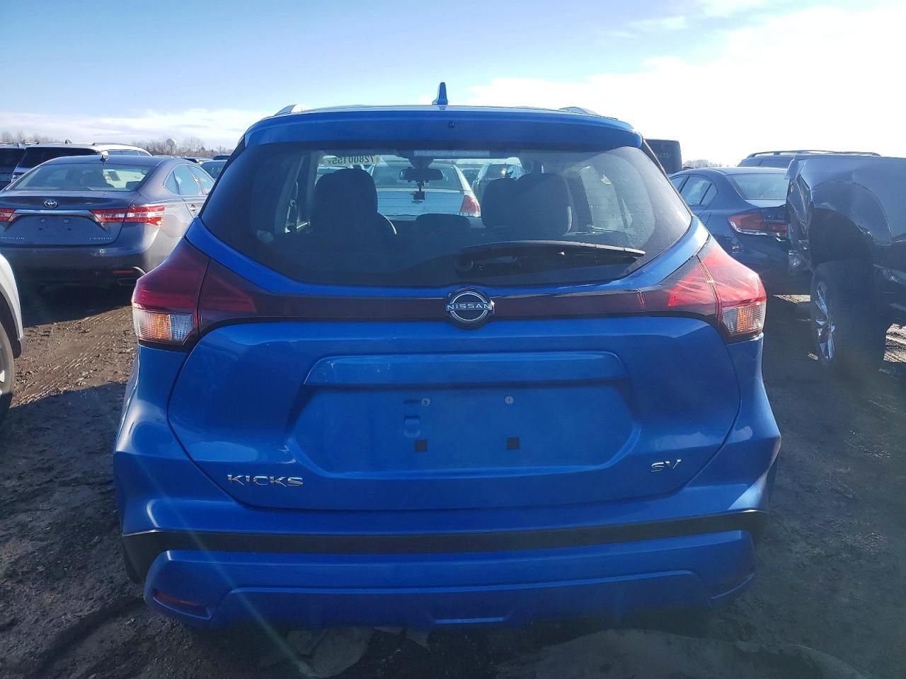 2024 Nissan Kicks sv