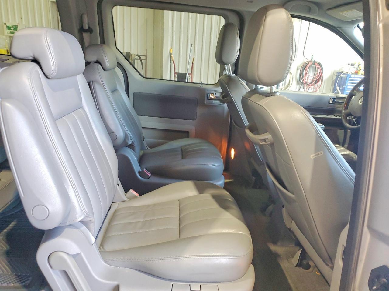 2004 Mercury Monterey