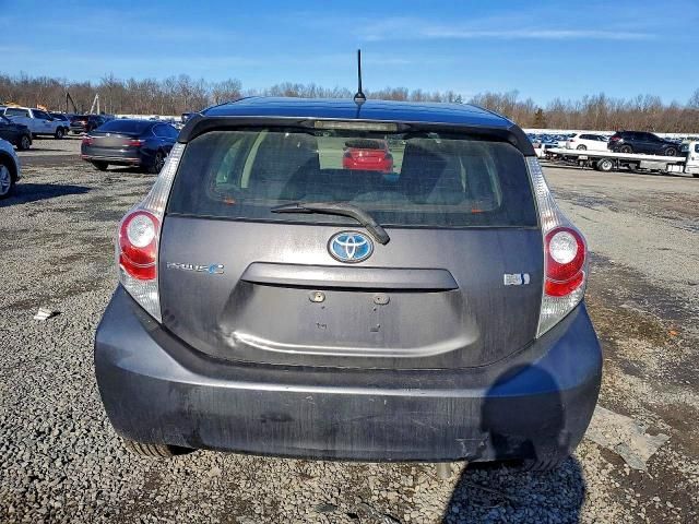 2014 Toyota Prius c