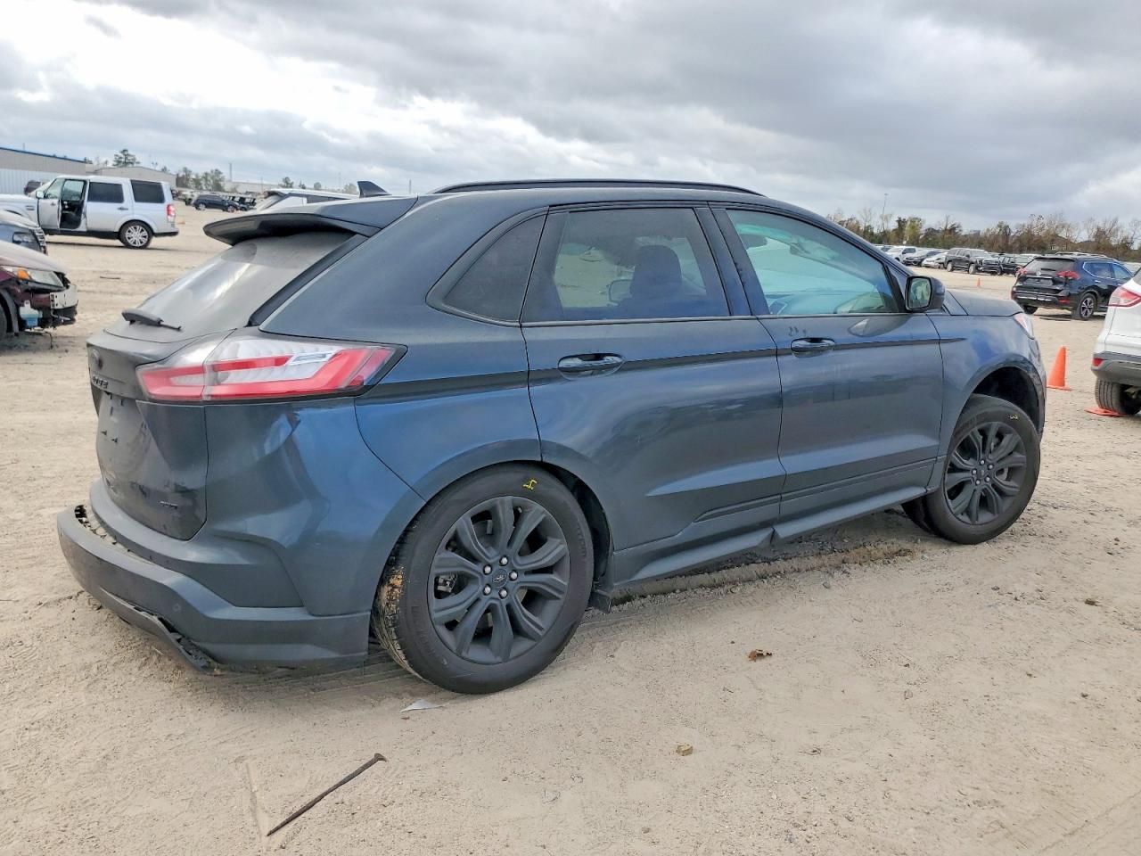 2024 Ford Edge se