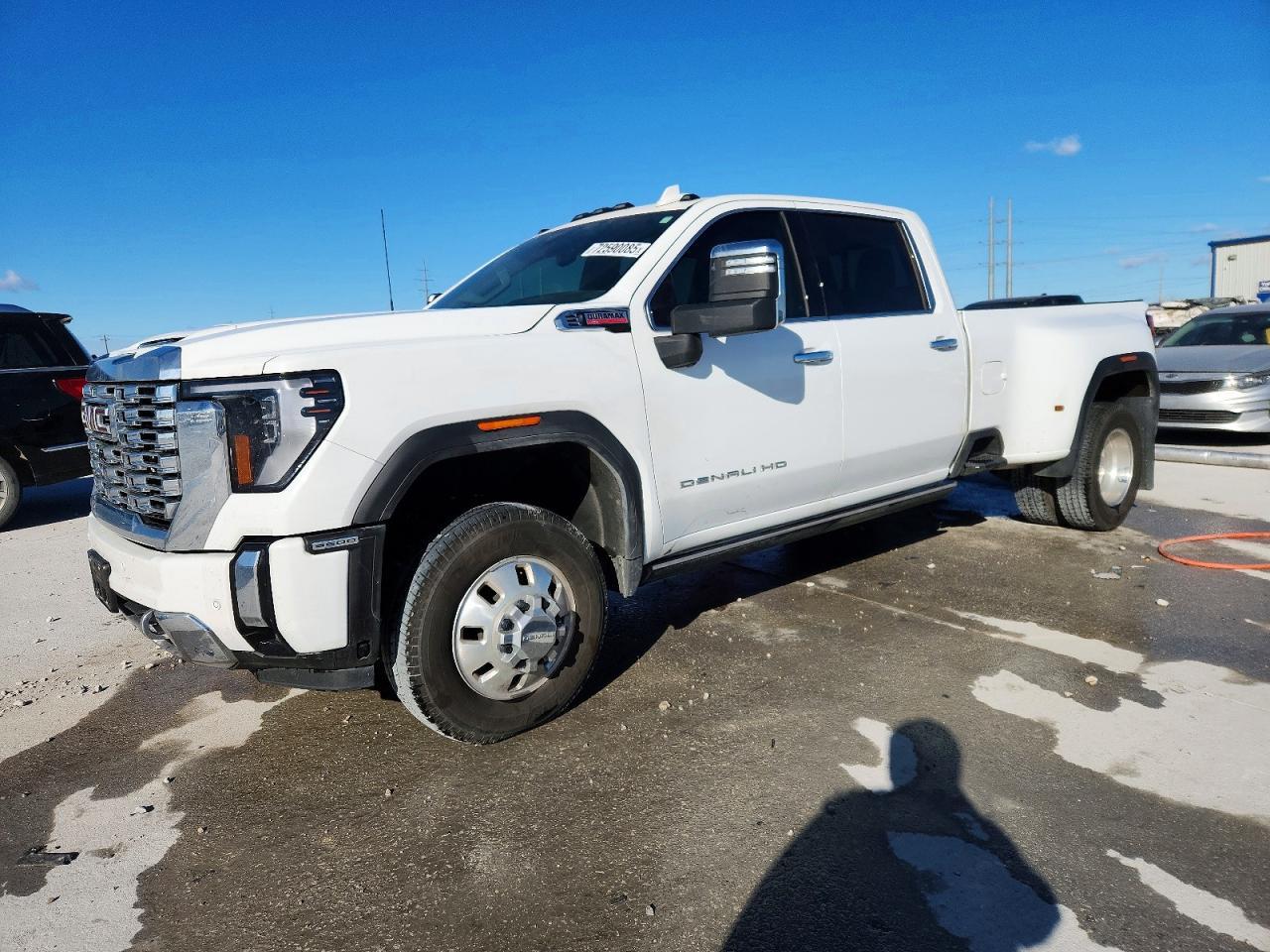 2025 GMC Sierra K3500 Denali