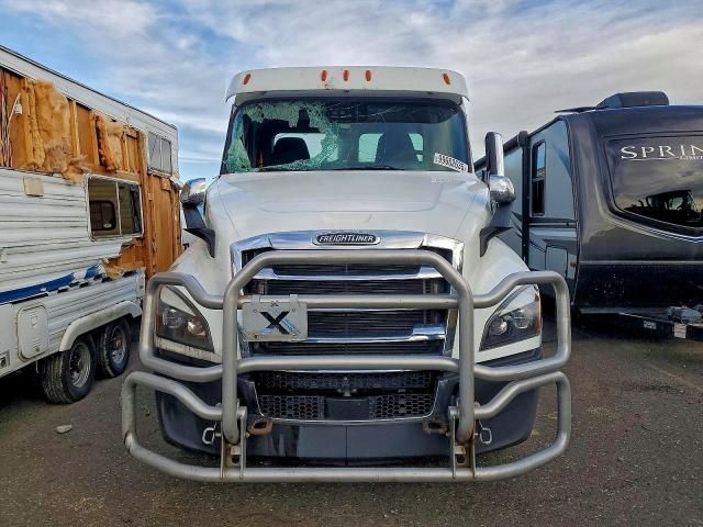 2023 Freightliner Cascadia 126 Semi Truck
