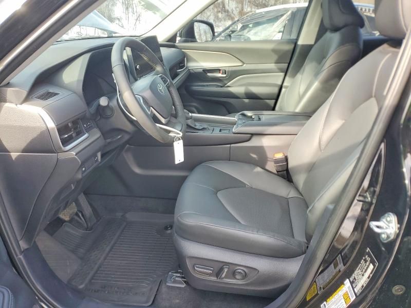 2025 Toyota Grand Highlander xle Hybrid