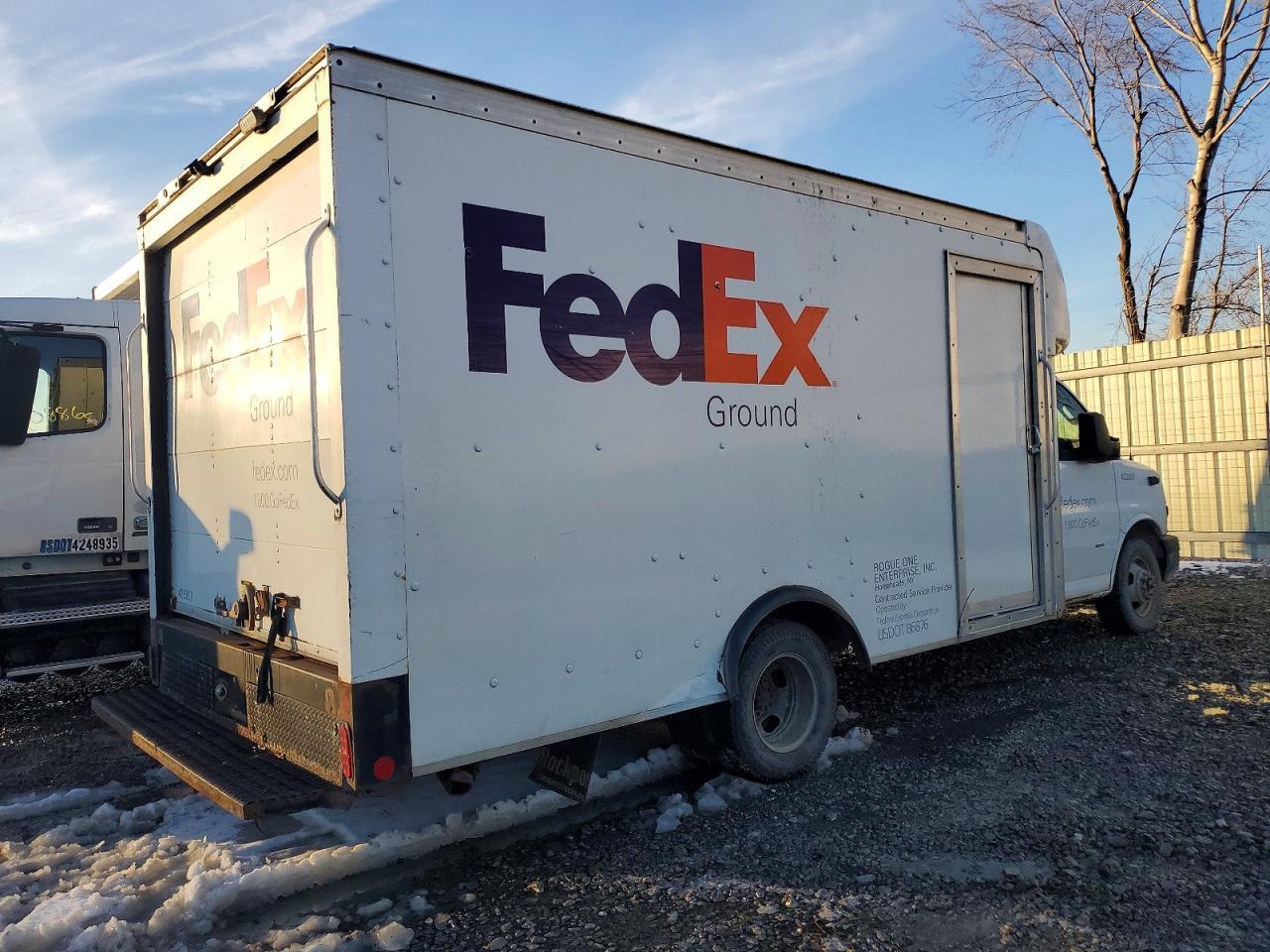 2018 Chev Rolet Express G3-box Truck