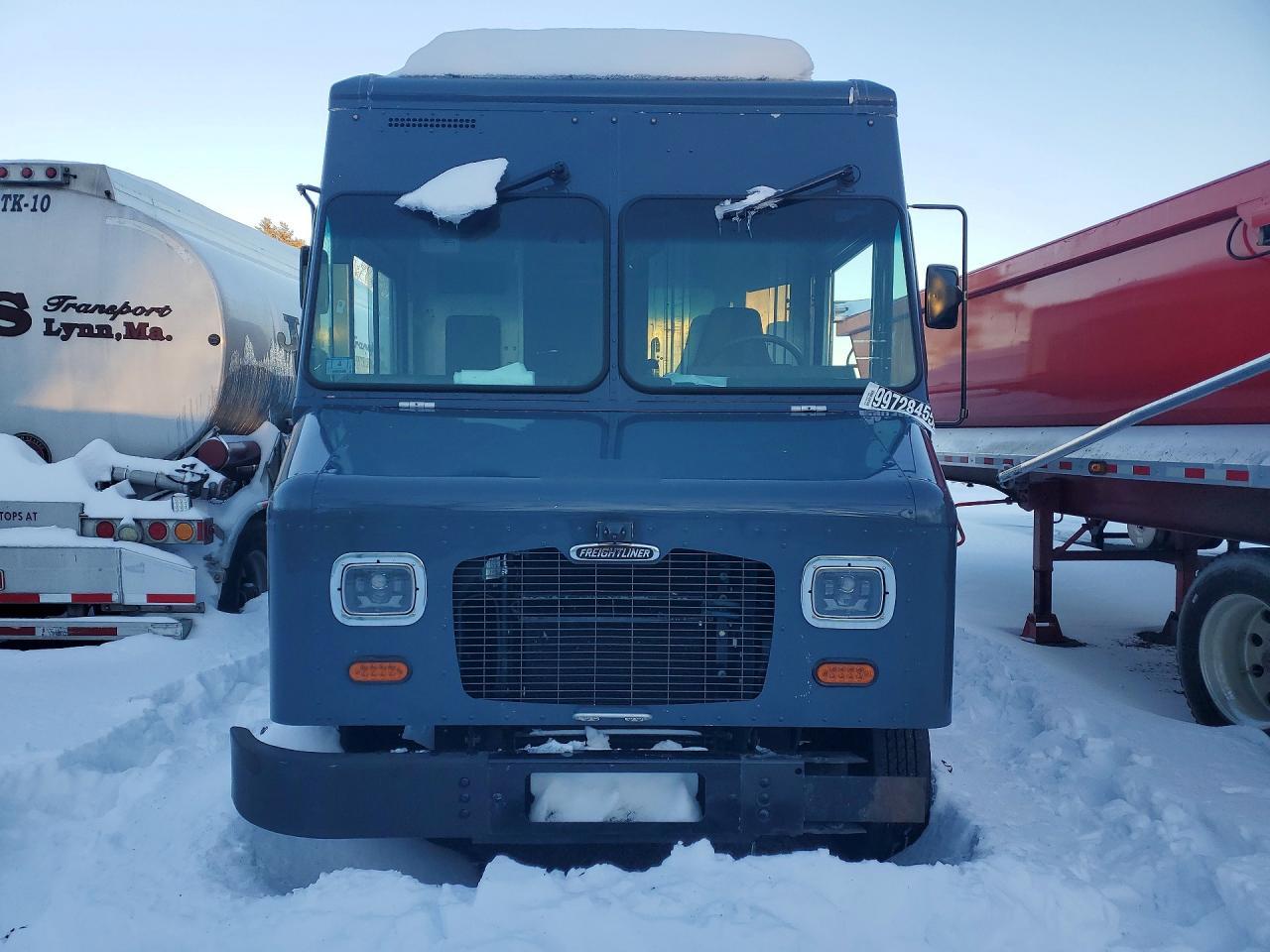 2020 Freightliner MT 45G Delivery Truck