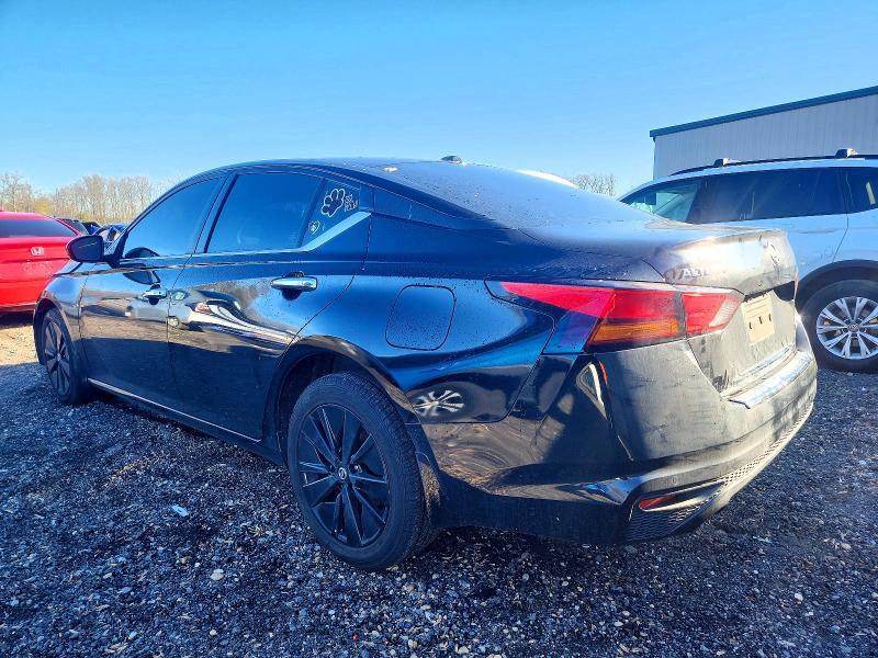 2022 Nissan Altima sv