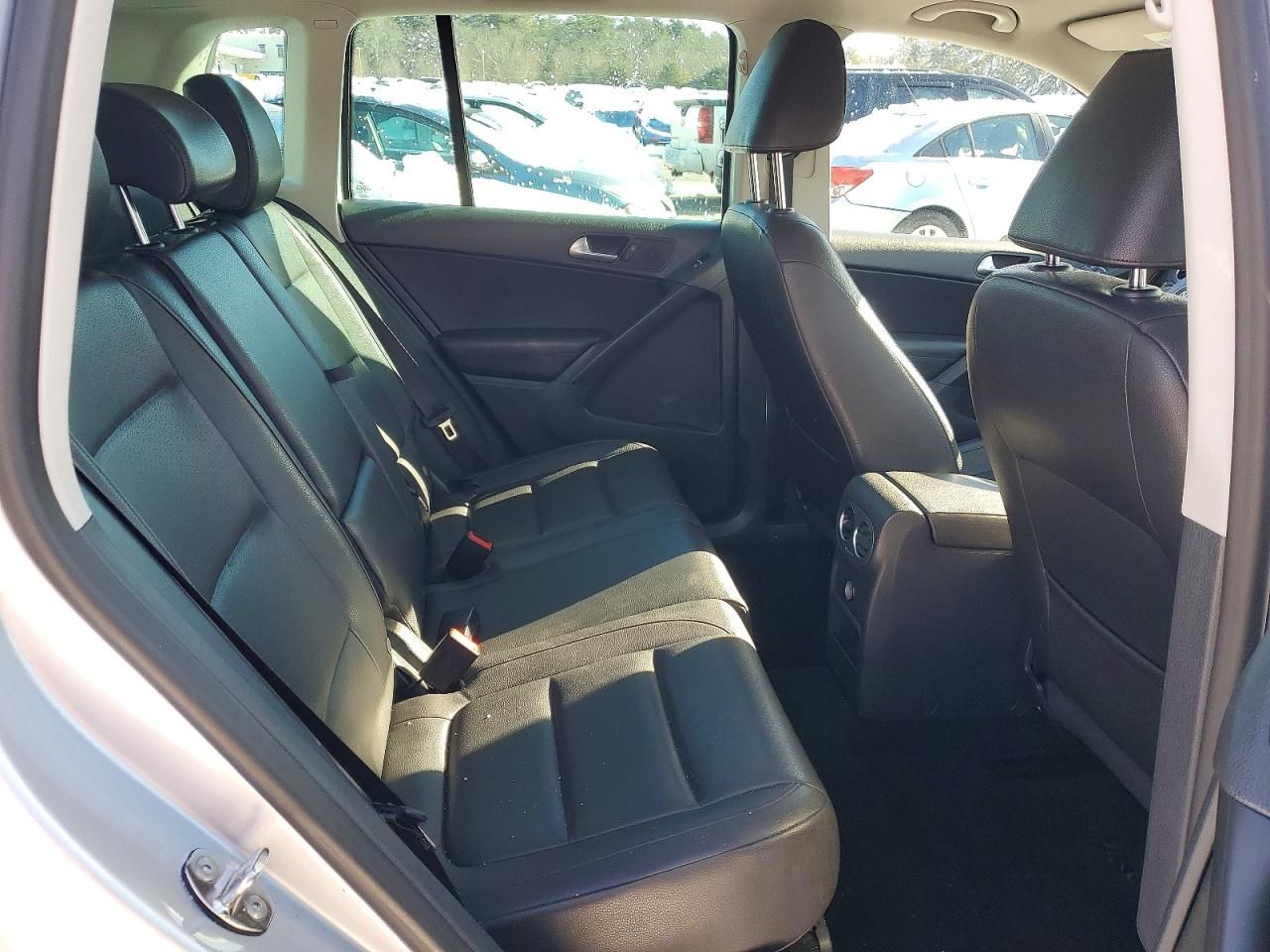 2012 Volkswagen Tiguan s