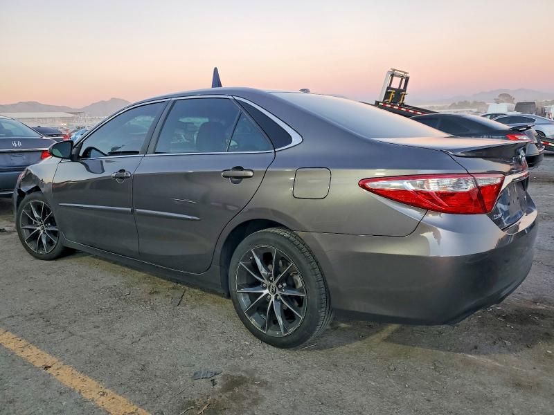 2016 Toyota Camry le