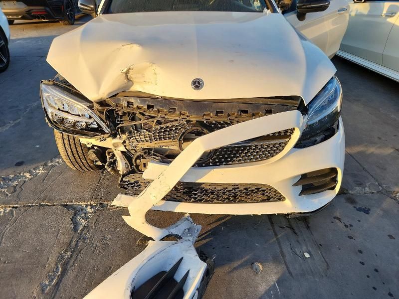 2021 Mercedes-Benz C300