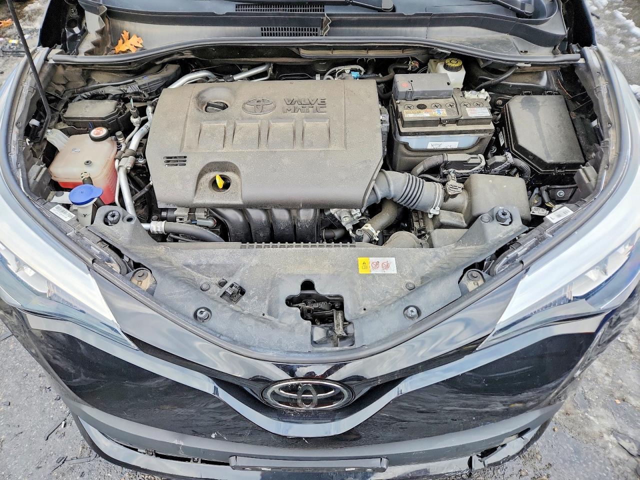 2022 Toyota C-hr xle