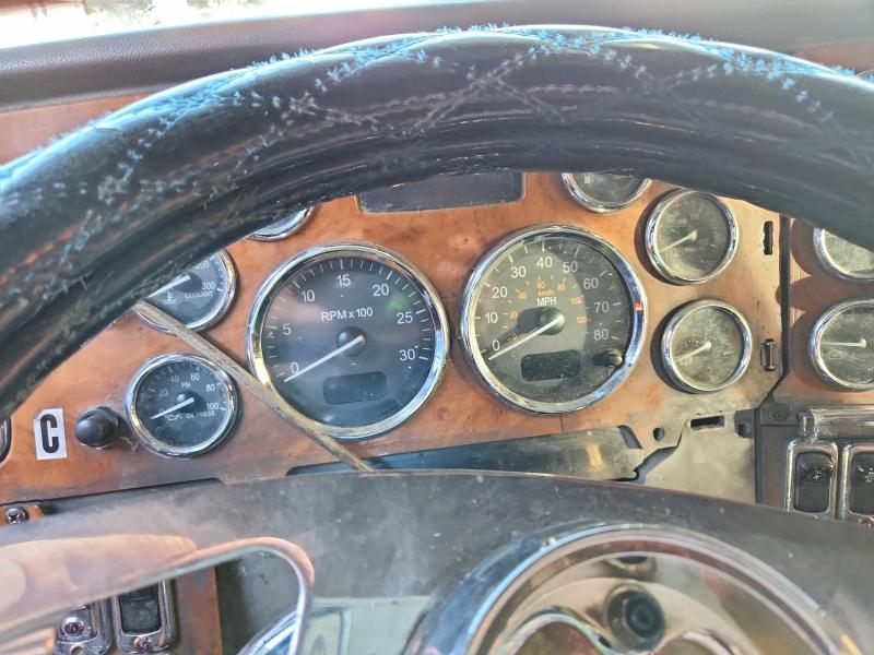2009 Peterbilt Tractor 2009 Peterbilt 386 Semi Truck