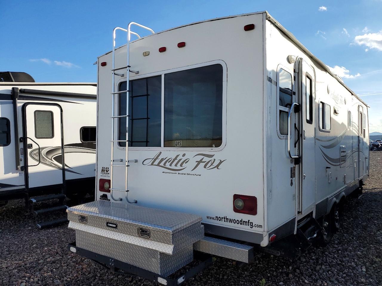 2014 Arctic Fox C860SA TRU