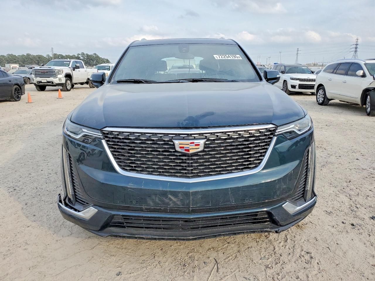 2025 Cadillac XT6 Luxury