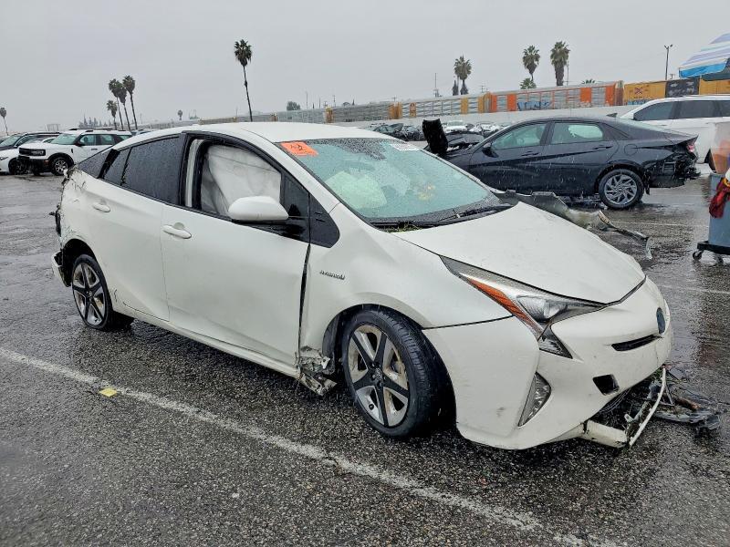 2016 Toyota Prius Three Touring