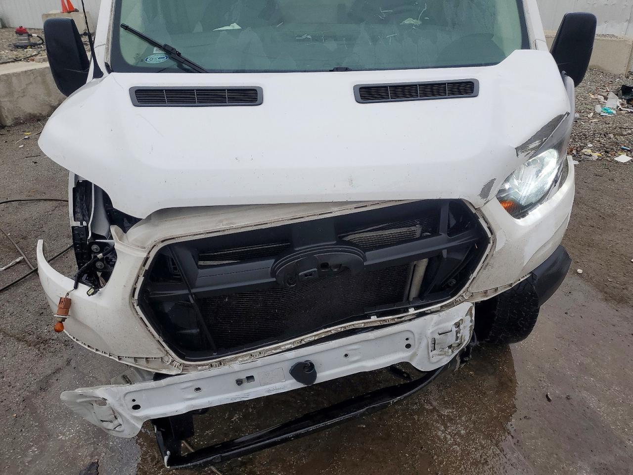 2022 Ford Transit T-250