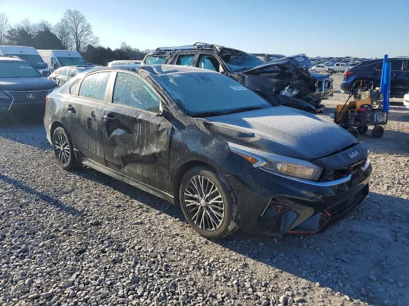 2023 KIA Forte gt Line
