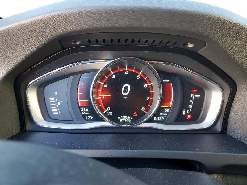 2016 Volvo V60 Cross Country Premier