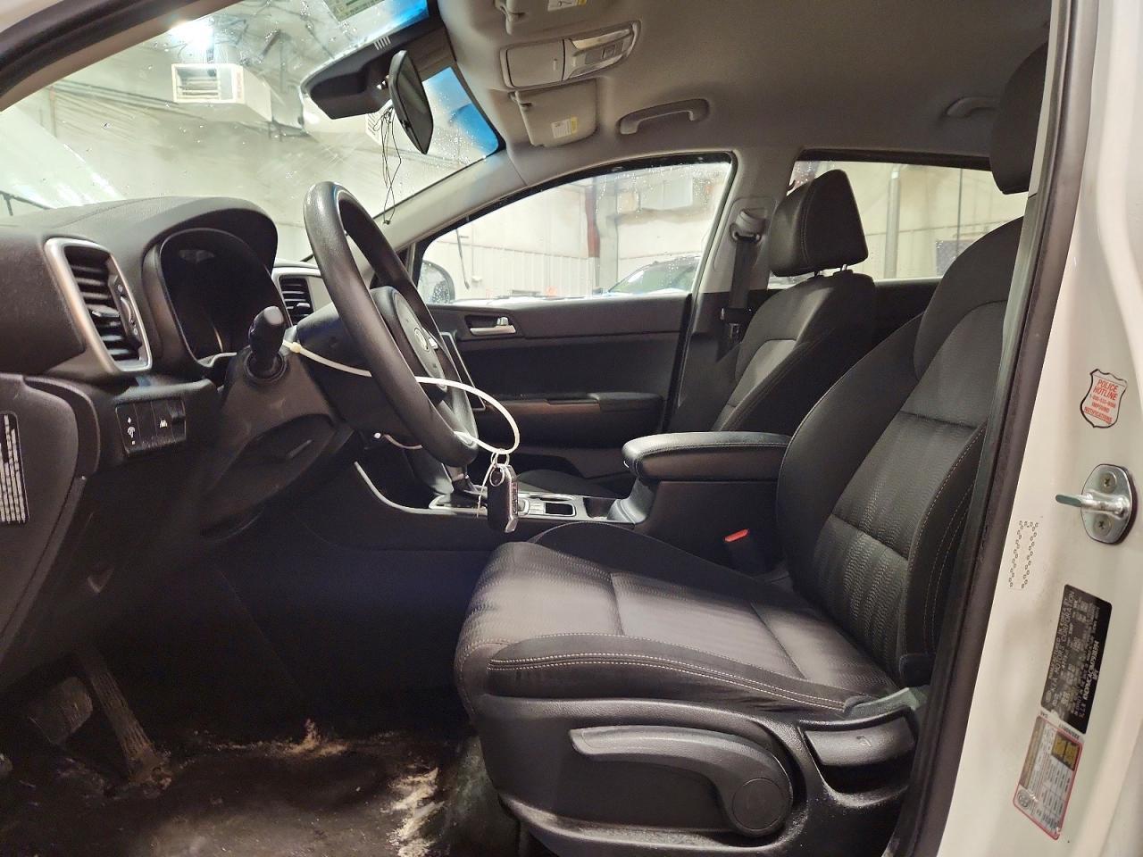 2021 KIA Sportage lx